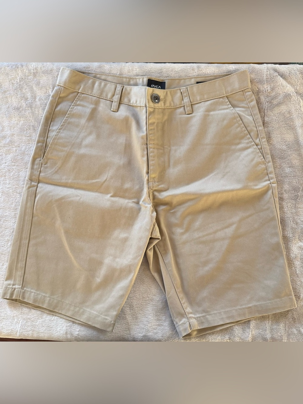 RVCA Men’s Tan Chino Shorts Size 32